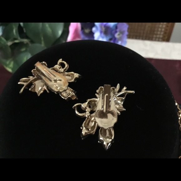 BEAUTIFUL VINTAGE GOLD EMERALD SET WITH CLIP EARRINGS - Picture 6 of 6